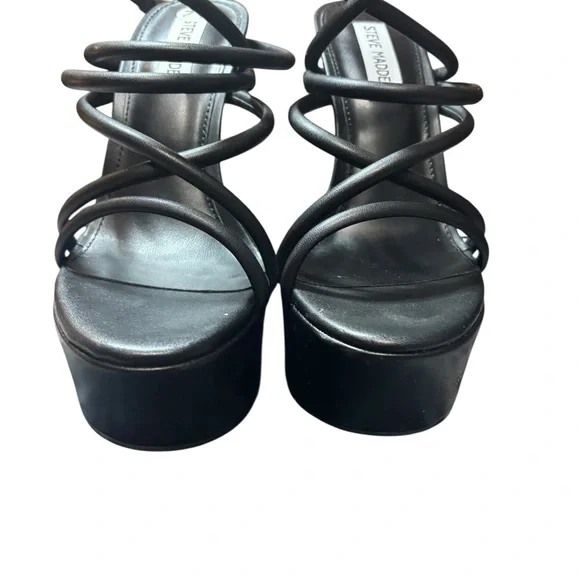 SOLD🌸 - Picture 3 of 7